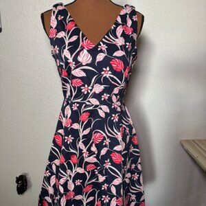 Draper James Navy & Red Floral Fit-and-Flare Dress – Size 6